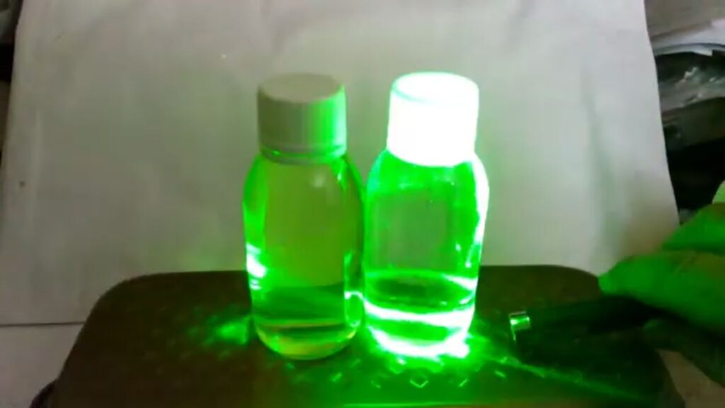 Pulsar Kolloide werden Mit Frequenzen informiert.